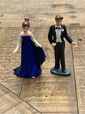 Vintage 1997 Galoob Anastasia PVC Figures - Paris Elegance Anya & Tuxedo Dimitri